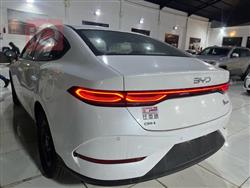 بی وای دی Qin Plus